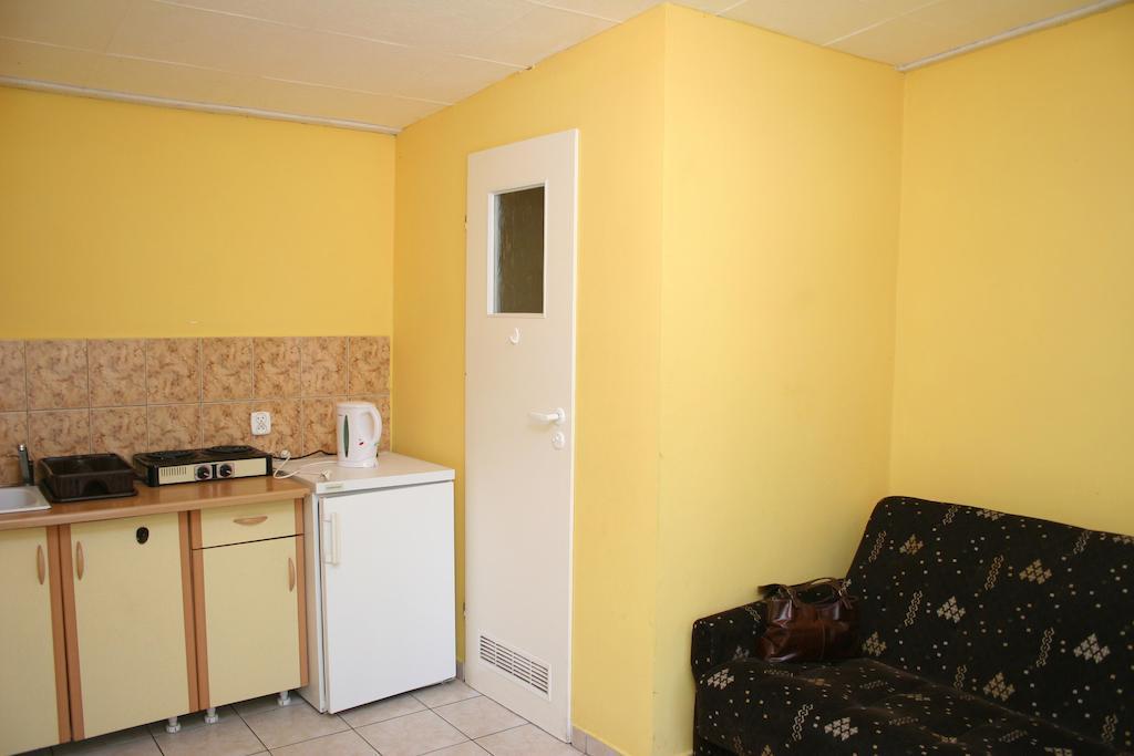 Osrodek Wypoczynkowy Jelonek Hotel Wolsztyn Bilik gambar